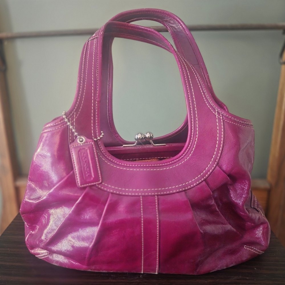 Vintage Coach Ergo  Purple Leather Hobo With Kiss Lock
